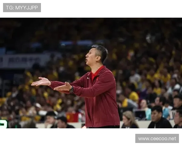 真防守主帅郭士强抢断富永启生